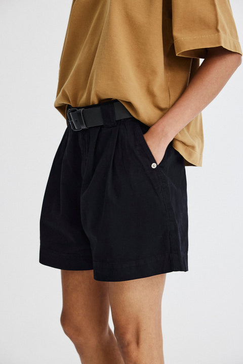 Short Sarja Fem