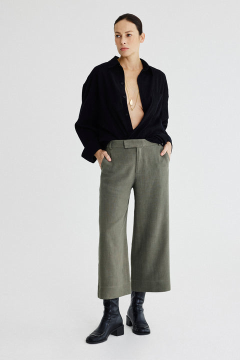 Calça Pantacourt Hava Fem