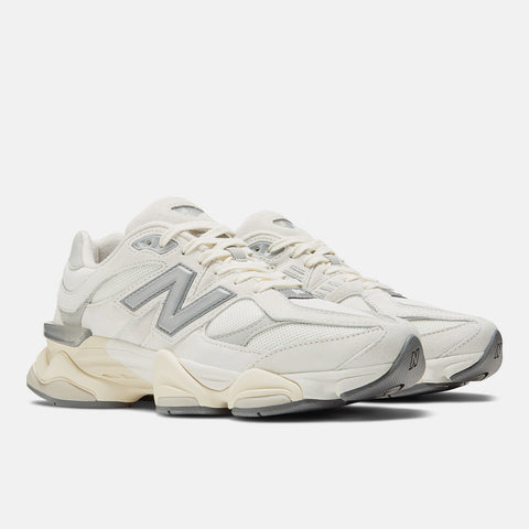 Tênis New Balance 9060