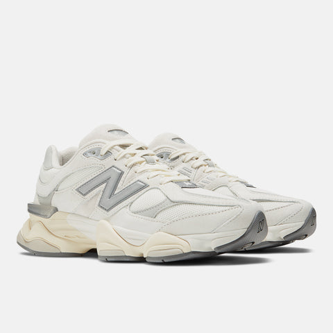 Tênis New Balance 9060