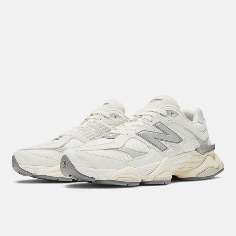 Tênis New Balance 9060