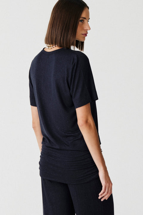 blusa_decote_redondo_manga_curta_fibras_naturais_malha_leve_suave_viscose_linho_elastano_nacional_atemporal
