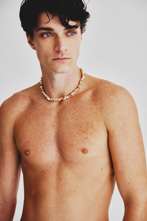 Colar Cascalho Masc bege
