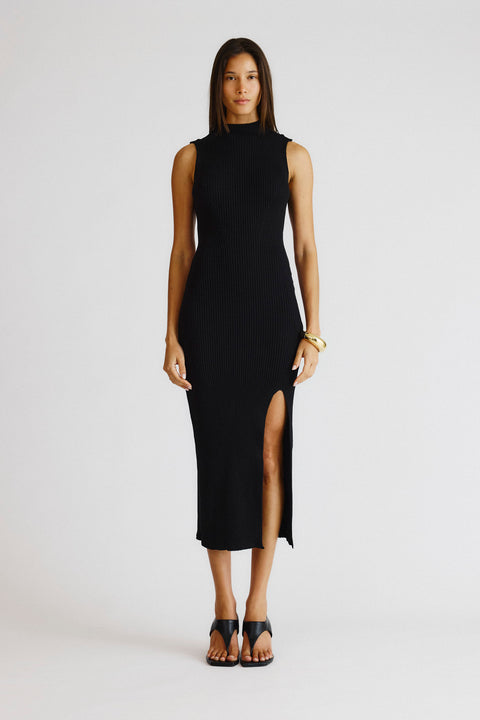 vestido-preto-gammba-fenda-tricot