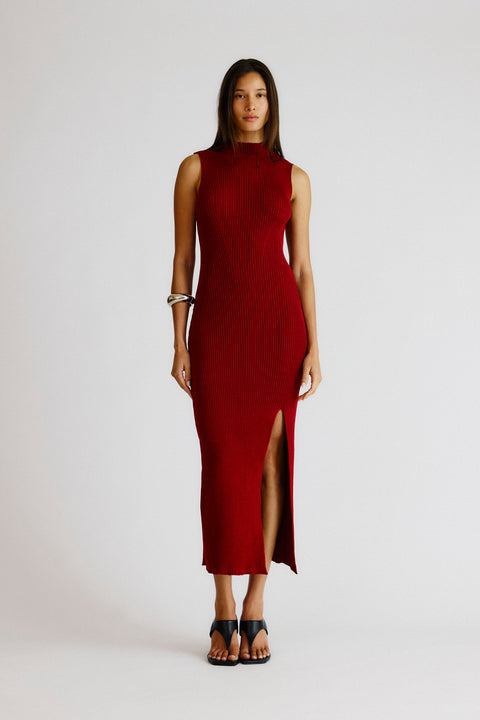 vestido-vermelho-bordo-gammba-fenda-tricot